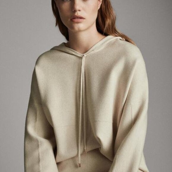 Massimo Dutti knit hoodie. - Picture 3 of 5